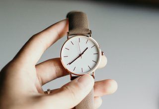 SaraHallPerth's tweet photo. Want to declutter but can't find the time or are feeling overwhelmed?

5 minutes will make a difference!

In this blog, I show you how :)

Don't delay, start today
Sara #TOS #declutter #clutter #overwhelmed #blog #article #clutter #organise #getorganised

https://t.co/zybCPikATz https://t.co/ONNTky2aXj