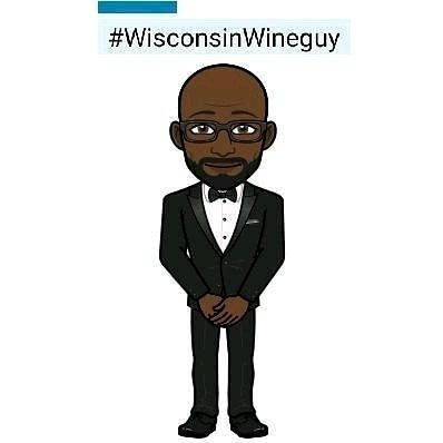 VinoDiscoveries's tweet photo. Here's a retweet of my previous post with @eckert_david owner of Zo Wines hanging out in #Milwaukee #Wisconsin sharing his  wines in the #Midwest https://t.co/nALqdaio6d