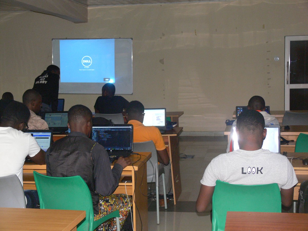 AlexanderOkwor's tweet photo. ALC 4.0 Phase One Learning Close Out MeetUp is happening live now at ForeTrust Digital Center. @Andela_Nigeria @andela @andela_alc @js_oracle @SixtusNnam #Alc_4.0 #Alc_Enugu #150DaysofALC4 #GrowWithGoogle https://t.co/hGzCFZIb96