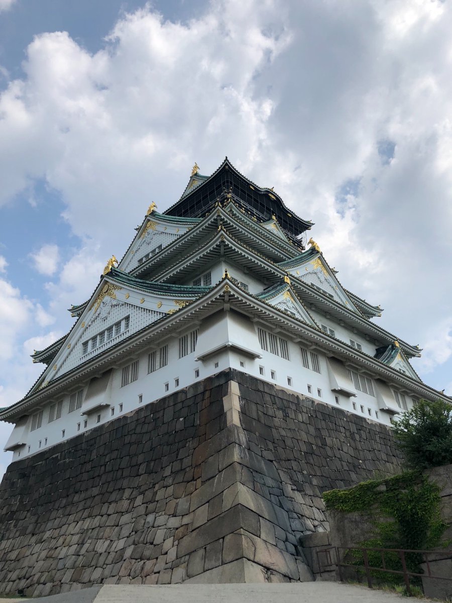 e036i's tweet photo. #向井理 #美しく青く #大阪 
暑い暑い大阪夏の斬、大阪城🏯、秀吉さん、秀頼、淀の方様、徳川秀忠の向井クンを感じた後
大阪最終公演に出陣。東京公演含め５回堪能。今日のカテコは、ただただ涙が出ました。向井さんお疲れさまでした。 https://t.co/kYlHCuQsfn