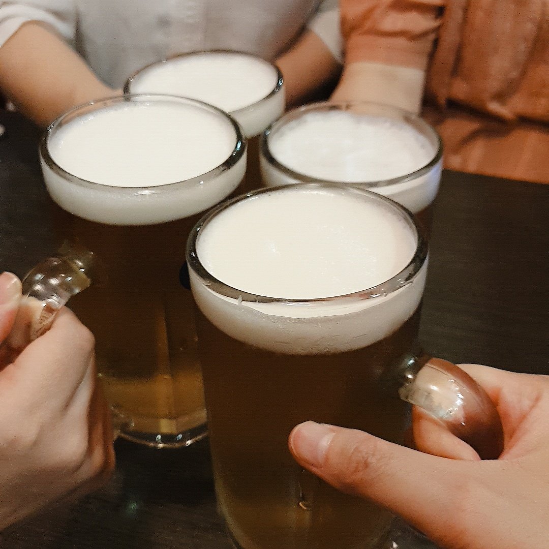AppleRoseLily's tweet photo. 치떡맥 🤸♀️ 🍺🍻🐔 #twotwochicken https://t.co/kDjtTanHsF