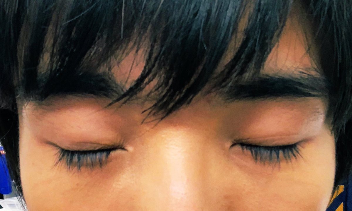 本田剛文 Boysandmen 睫毛が長いね という事をよく言っていただくのだけど 自分ではあんまり分からんもんで自撮りしてみたら 思った以上にフッサフサでビックラコイタ ついでに眉毛もボッサボサでビックラコイタ チャームポイント つけま