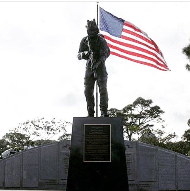 op_hawkeye's tweet image. 8.3.2015 ~ TSgt Marty Bettelyoun 🇺🇸

#OpHawkeyeRemembers #22ndSTS #321STS #24thSOW #720thSOS #CCT #combatcontroller #FirstThere #Operation_Hawkeye

📜 therebacks.com/a-love-story-w…
📜 cctmemorial.com/Brothers/B/Bet…
📜 airforcemag.com/DRArchive/Docu…
📰 google.com/amp/s/www.nbcn…