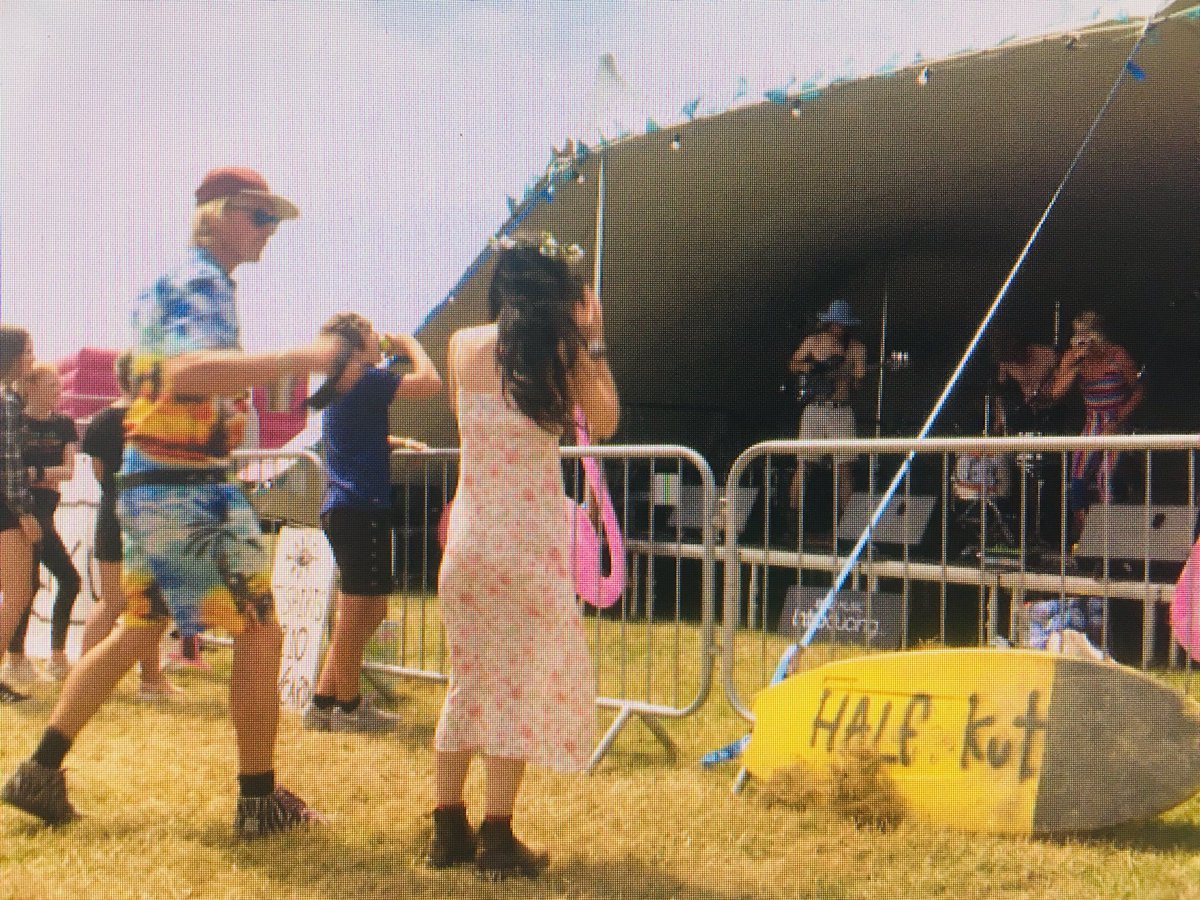 Claire Manning tweet media