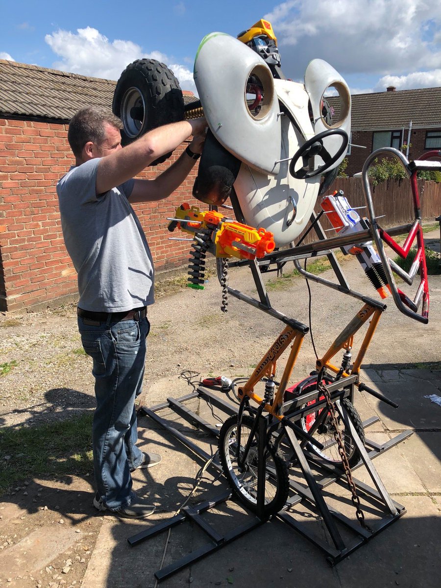 SoapboxConcepts's tweet photo. How #BumbleBeeBrawl was built. #redbullsoapboxrace #redbullsoapbox #soapboxrace #soapboxconcepts #soapbox #bumblebee #bumblebeemovie #transformer #transformers #redbull #redbulluk #allypally #alexandrapalace #london @redbulluk @redbull @bumblebeemovie https://t.co/YOcsNSvmI0