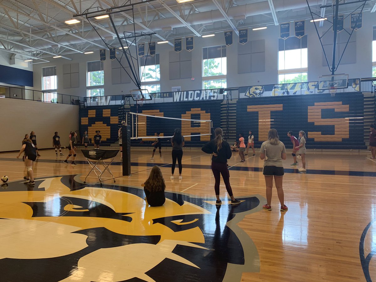 Mr_AlexGarcia's tweet photo. My #betterhalf at volleyball tryouts for the @ECMSWildcats team! #coachhaley #betterhalfgarcia #gocats https://t.co/pHaZ7gs0lz