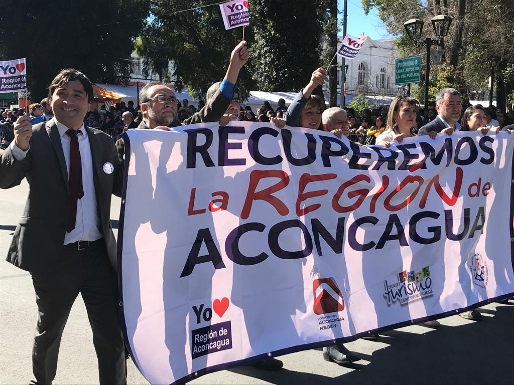 core_rodriguez's tweet photo. #CoreRodriguez Desfile Aniversario 279 de la ciudad de San Felipe #Movimiento #RecuperemosLaRegiónDeAconcagua https://t.co/wZ8FXtKN9a