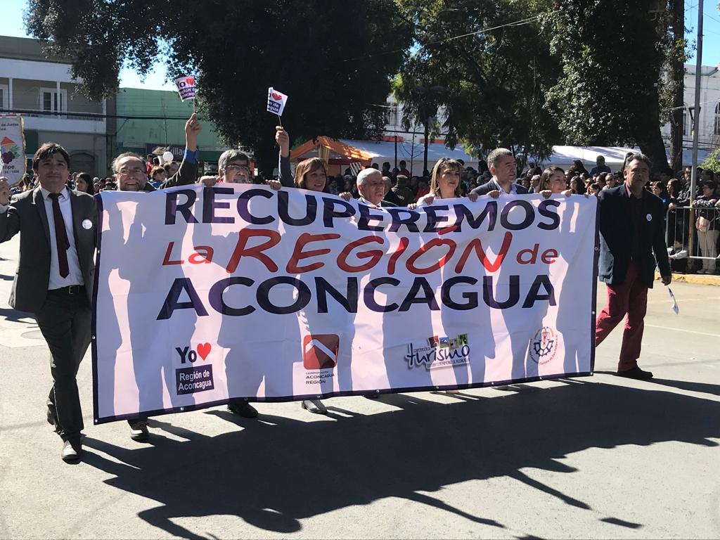core_rodriguez's tweet photo. #CoreRodriguez Desfile Aniversario 279 de la ciudad de San Felipe #Movimiento #RecuperemosLaRegiónDeAconcagua https://t.co/wZ8FXtKN9a