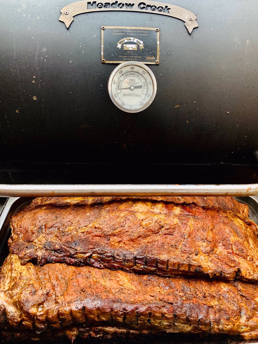 Chucks_BBQ's tweet photo. If you got ‘em, smoke ‘em. 🔥 https://t.co/0Zadd7E3j5