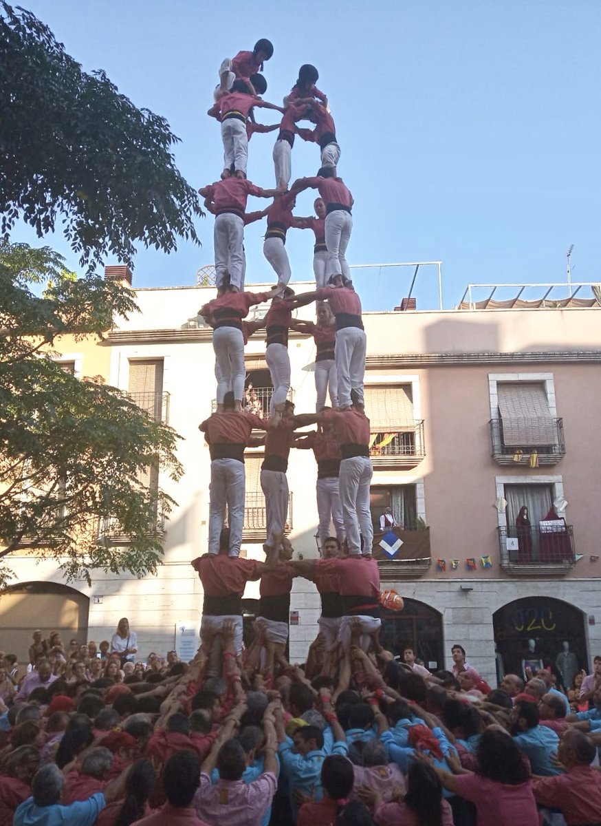 collavella's tweet image. Vila-seca primera ronda, 5 de 8  descarregat!
#ADNCollavella 
#castellers