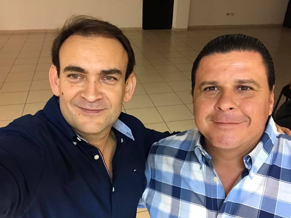 Hoy cumple años mi amigo el Prof @almova730. 
Muchas felicidades por tu cumpleaños, te deseo lo mejor y que Dios te cumpla todos tus metas y te llene de Salud, que te la pases excelente en tu cumpleaños, rodeado de su familia, te mando un abrazo.