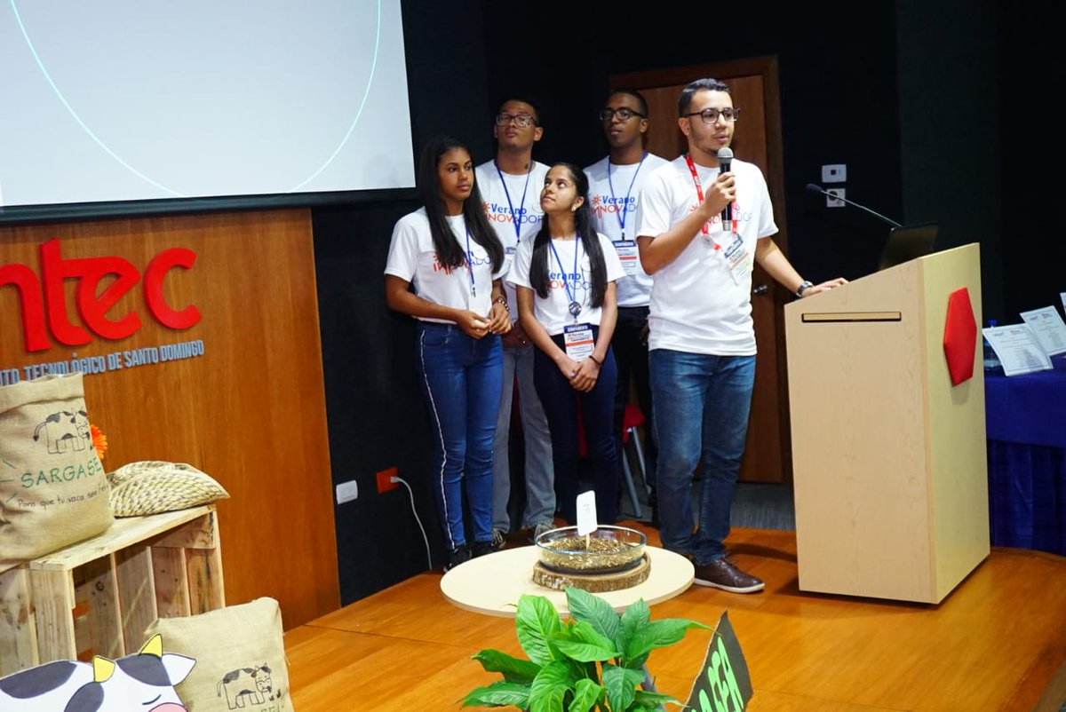VeranoInnovador's tweet photo. Finalmente el grupo #HILLTOP nos presenta su #ProyectoInnovadorCVI "Pienso para Ganado Vacuno a Base de Sargazo", para el cual utilizaron información patente de:
No. de la solicitud:102016001180276
Consultas
https://t.co/6mrtBgLqEC

#VeranoInnovadorSD #FuturosInnovadores #CVI2019 https://t.co/xba3N4w0mQ
