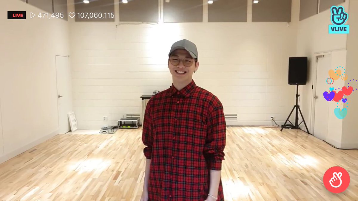 bam_vina's tweet photo. It’s Sunday again tomorrow
I’m excited for another Surprise Vlive

❤️😍

#강다니엘 
#KANGDANIEL https://t.co/SrgyTGjWi7