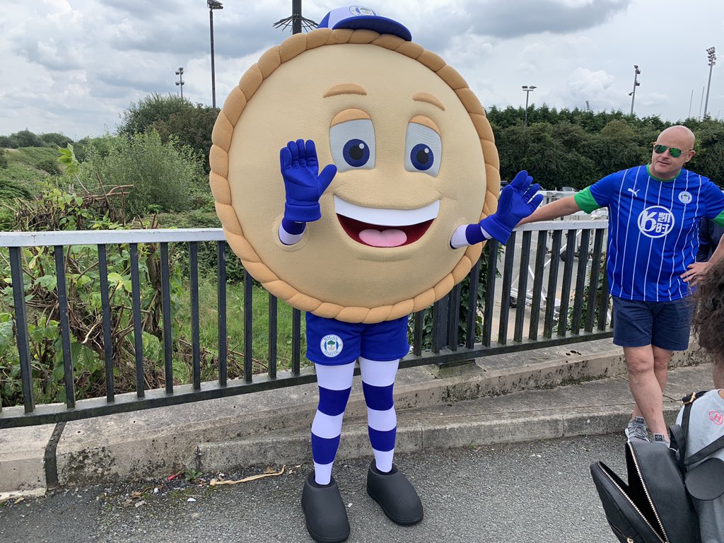 IanCheeseman's tweet photo. The football season is back - here’s @LaticsOfficial new mascot, Crusty the Pie https://t.co/7bIMoV4uQz