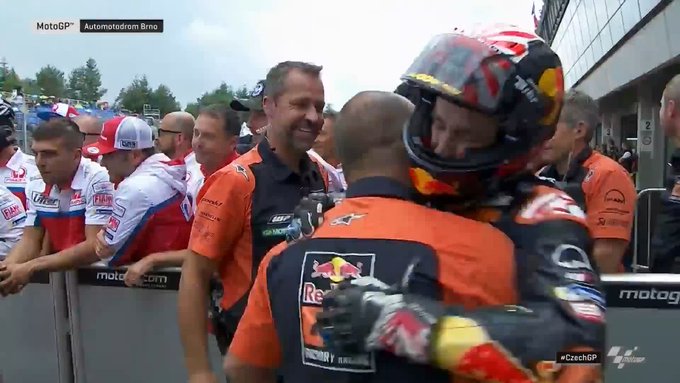 MOTO GP : GRAND PRIX de RÉPUBLIQUE TCHÈQUE 2019 EBDAzcvXUAMuuTw?format=jpg&name=small
