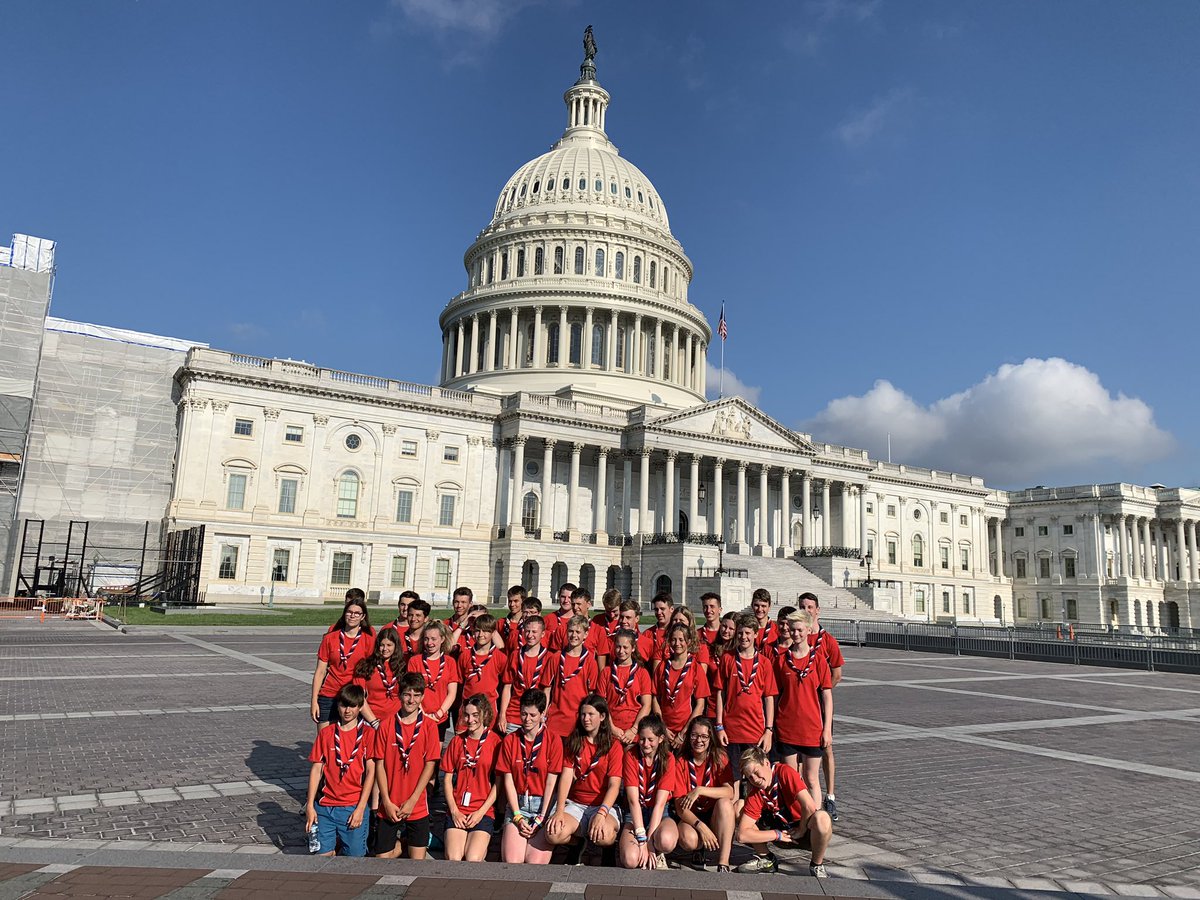WSJunit56's tweet image. First photo of the day at an empty Capitol Hill! The unit is excited to get off and explore, ready for another full day of adventure. #UK24WSJ