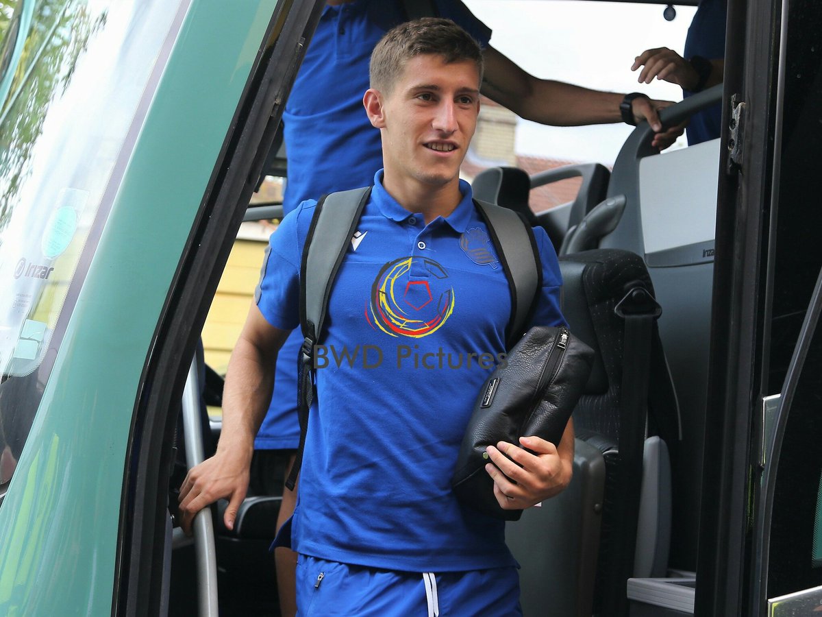 BWDpictures's tweet photo. @RealSociedadEN arrivals ahead of the Graham Taylor Matchday friendly game against #watfordfc at Vicarage Road. https://t.co/YNfDqeryne
