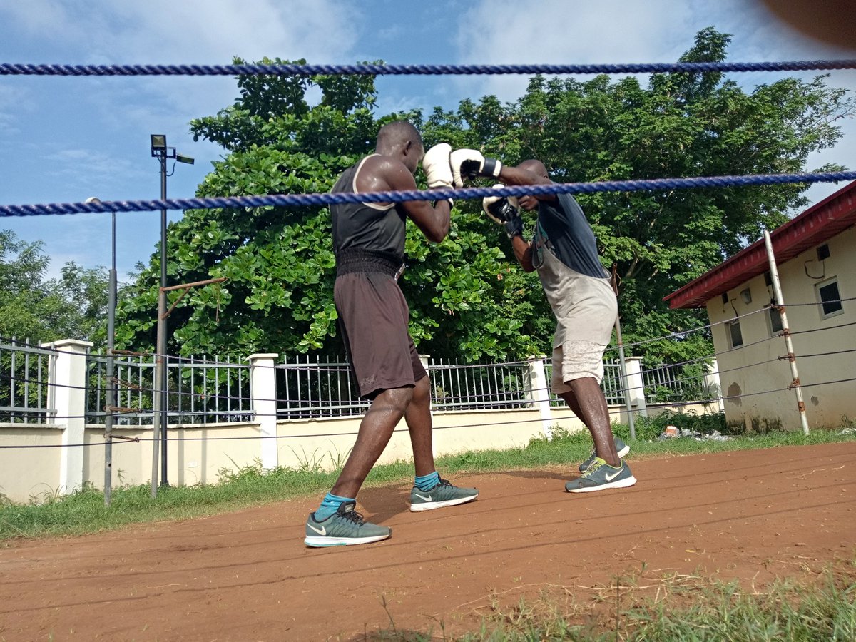 Babavin_'s tweet image. &quot;Ti ija tin lo, rythm ni. O da bi ijo&quot;.

&quot;Ma gbon, to ba ju eleyi (gbas), balance pelu eleyi (gbos). Ma gbon bobo yi!&quot;

📷 - #infinixnote5