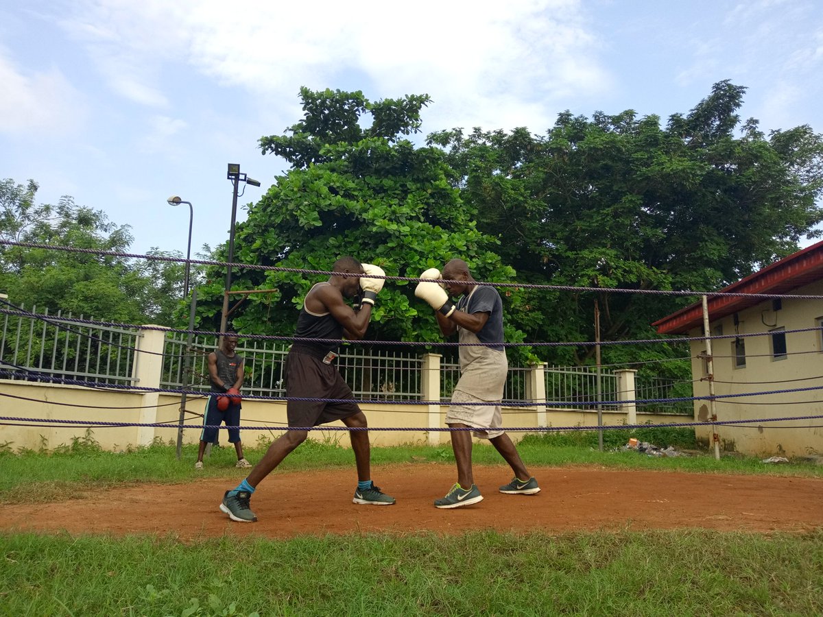 Babavin_'s tweet image. &quot;Ti ija tin lo, rythm ni. O da bi ijo&quot;.

&quot;Ma gbon, to ba ju eleyi (gbas), balance pelu eleyi (gbos). Ma gbon bobo yi!&quot;

📷 - #infinixnote5