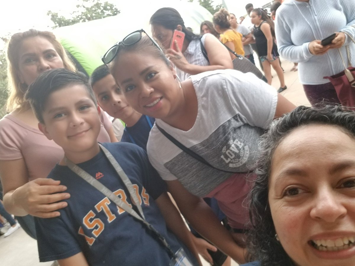 USE parents are waiting for the Operation Back 2 School #use #stallionsdeserveit #USEsummer