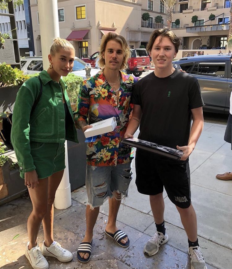 johnny43922420's tweet photo. #beliebers #justinbieber #bieber #belieber #justin #jb #bizzle #haileybieber #jailey #haileybaldwin #kidrauhl #justindrewbieber #bieberfever #belieberforever #believe #purposetour #purpose #love #vousconf #belieberfamily #rickthesizzler #beliebersforever https://t.co/Jc2VxfcQvV