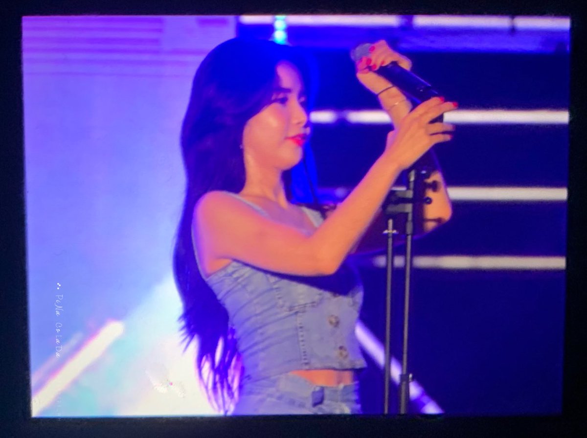 9541723_WH's tweet photo. 190803 김포 아라마린축제 마마무 프리뷰

.....조명구리고 물은맞았지만 언니들은 예뻤다...

#마마무 #솔라 #문별 #휘인 #화사 #pncld https://t.co/kZWeCQlsWz