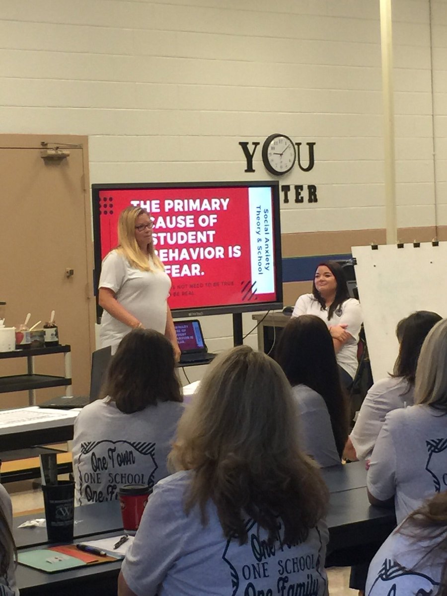 Lindsey_Long8's tweet photo. Our hearts are open and our minds are ready to positively change lives @Whitesburg_ES! #TRUST #1ofakind  #fullSTEAMahead https://t.co/JbcXkUe3OR