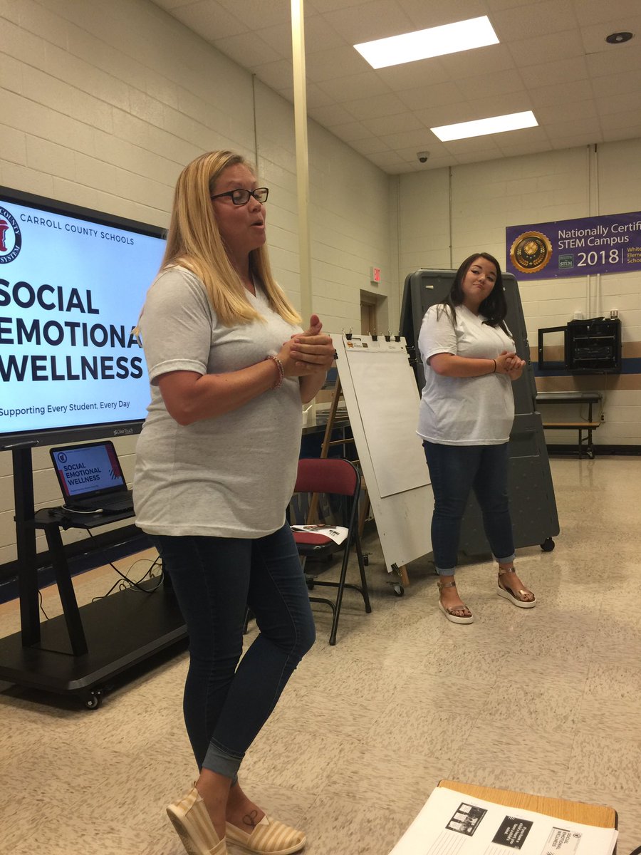 Lindsey_Long8's tweet photo. Our hearts are open and our minds are ready to positively change lives @Whitesburg_ES! #TRUST #1ofakind  #fullSTEAMahead https://t.co/JbcXkUe3OR