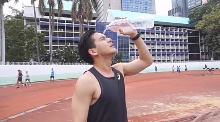 VPengsalah's tweet image. ท่าไหนก็หล่อ
#tpkrunderful
#toey_pongsakorn
#asicsrelay