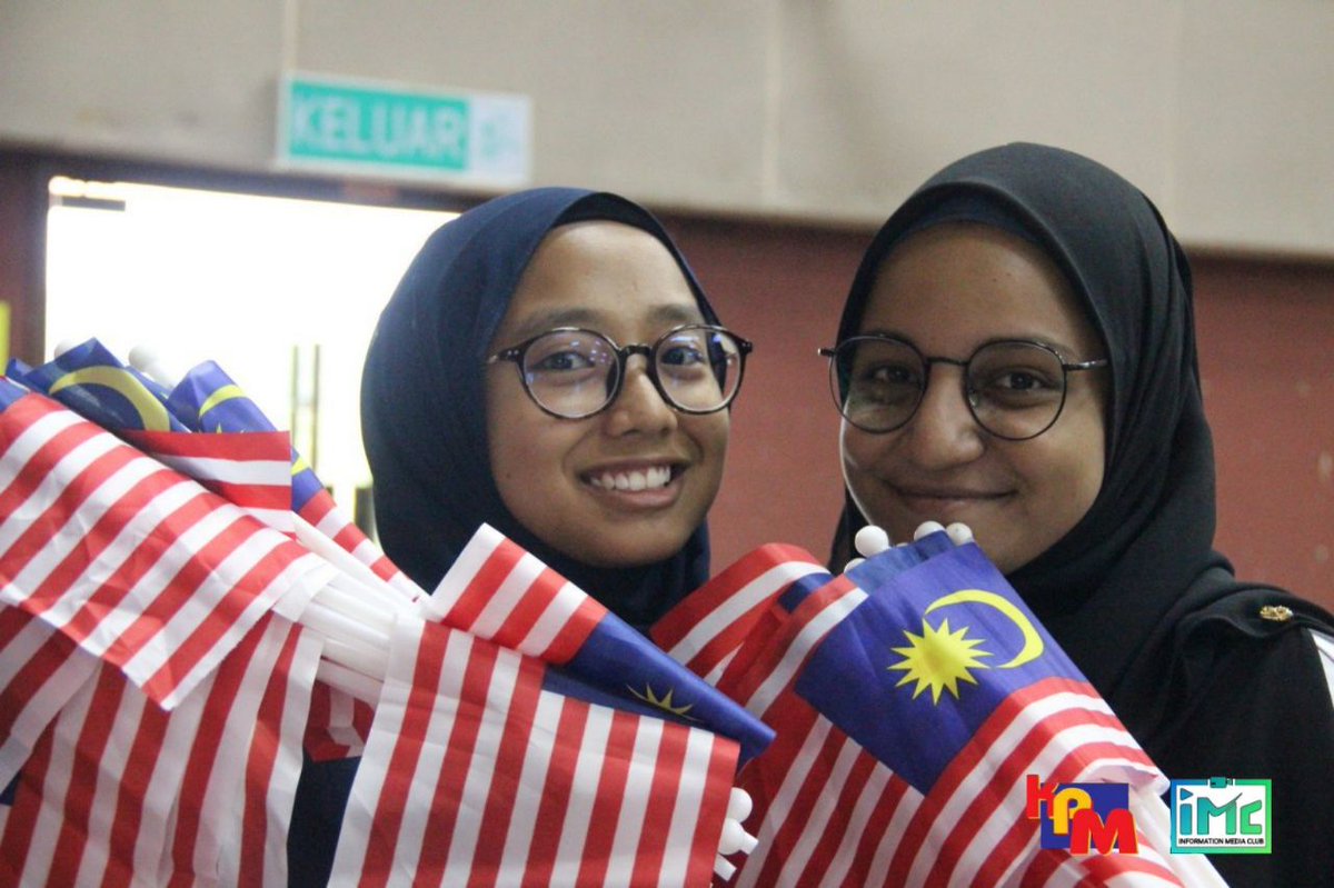 imckpmsi's tweet photo. LENSA IMC 📸| 010819 | Thursday

Event: Dirgahayu Malaysiaku (Day 1)
Date: 1st August 2019
Time: 2.30PM-10.00PM
Place: KPMSI Main Hall &amp; KPMSI field 

Thank you for your supports and cooperation!
#kpmsi #imckpmsi #ikpmsi2019
- https://t.co/PCqjQNlTNG