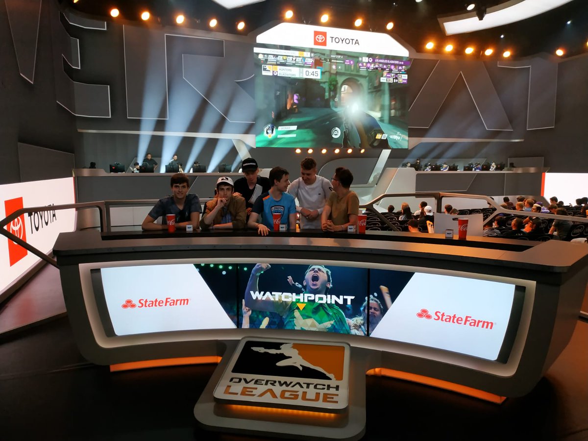 UniEsportsUKI's tweet photo. ✈️ Is that @FragSoc Underwatch from @UniOfYork at the @overwatchleague in Los Angeles!?
🏆 Congratulations to the 2019 Overwatch Campus Clash champions, now representing UK University Esports across the pond! #OWL19 https://t.co/VMM43OXXNh
