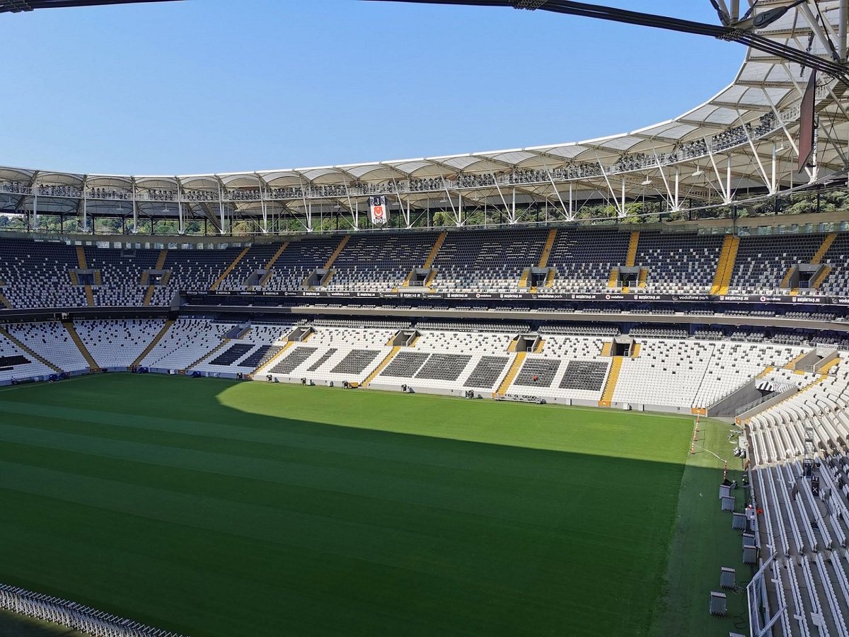 ISTANBUL - Vodafone Park (41,188), Page 119