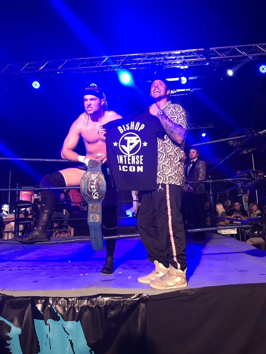 mrs25159's tweet photo. @WesBarkley @JoshuaBishop_ #AIW #ABSOXIV #absolution14 #wesbarkley #joshbishop https://t.co/lJSvp92DP0