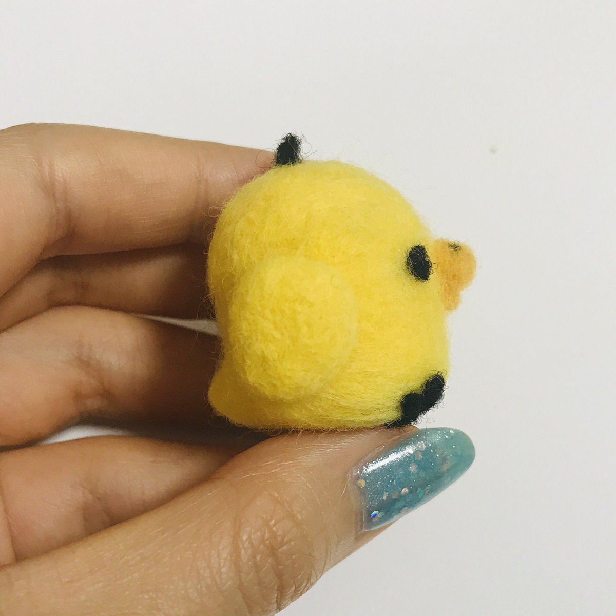 となりのゆこさん على تويتر リラックマとカオルさんのキイロイトリが可愛すぎて 羊毛フェルトで作ってみた 初めてで指刺しまくったけど それっぽくできたからよかたかな 次はリラックマも作ろう リラックマとカオルさん リラックマ キイロイトリ