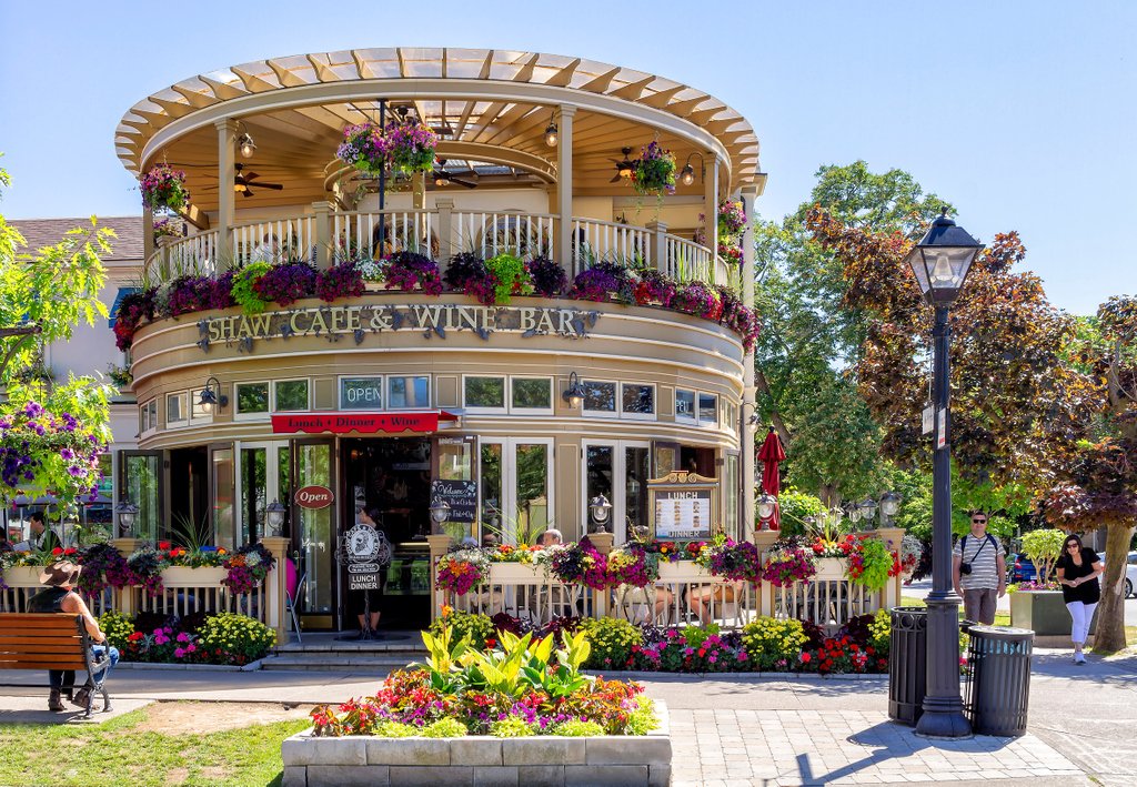 Walking distance from the enchanting Niagara-on-the-Lake, only a few homes are still available, which include a fully-finished basement and a buyer incentive program that you can find out more about when you give us a call at 905-638-3010!
