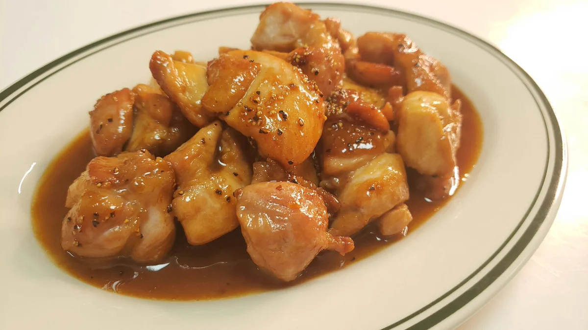 見た目で食欲をそそる！？ご飯が進む「本気のガリバタチキン」の作り方！
