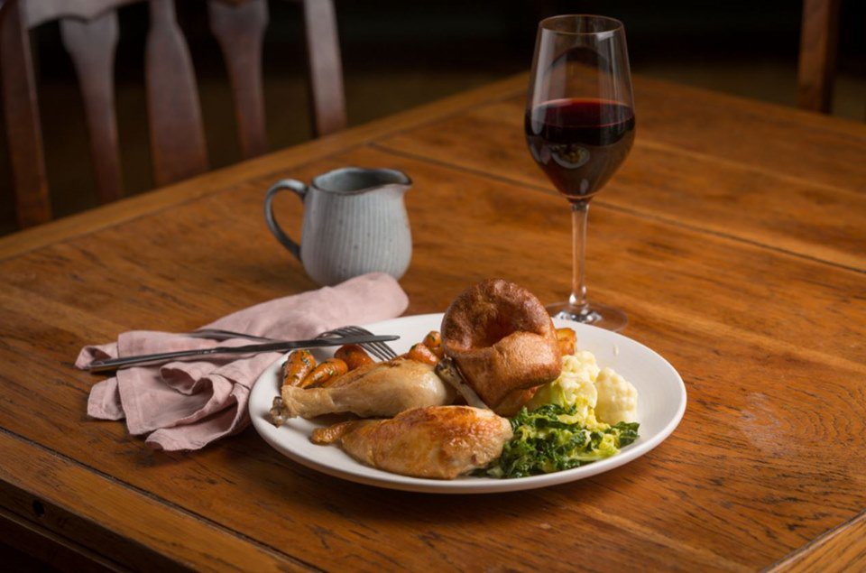 WBearRuislip's tweet photo. Join us for lunch tomorrow for a traditional Sunday Roast or maybe something a litle different.

https://t.co/cCQIX62UEG https://t.co/qfnCf7HrWY