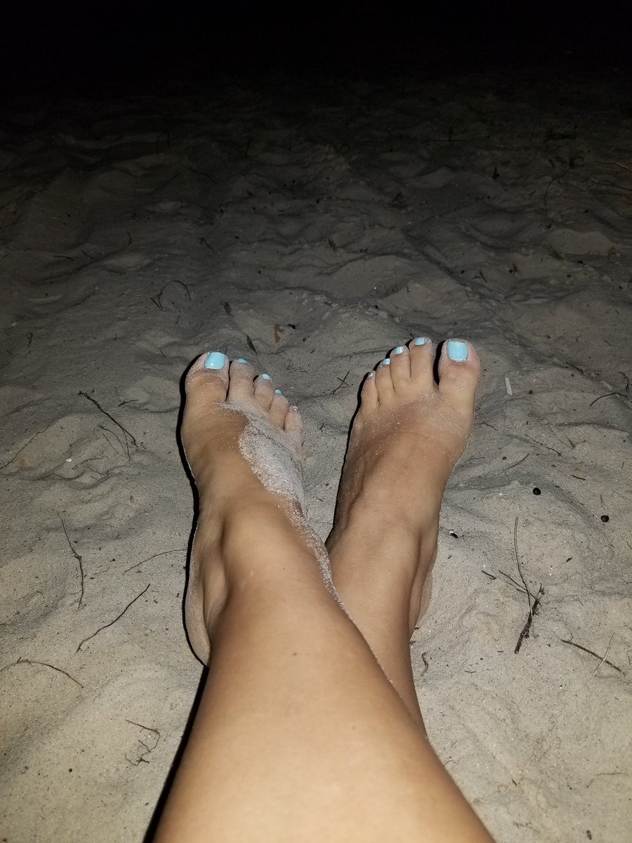 Toes in the Sand #usesummer #stallionsdeserveit