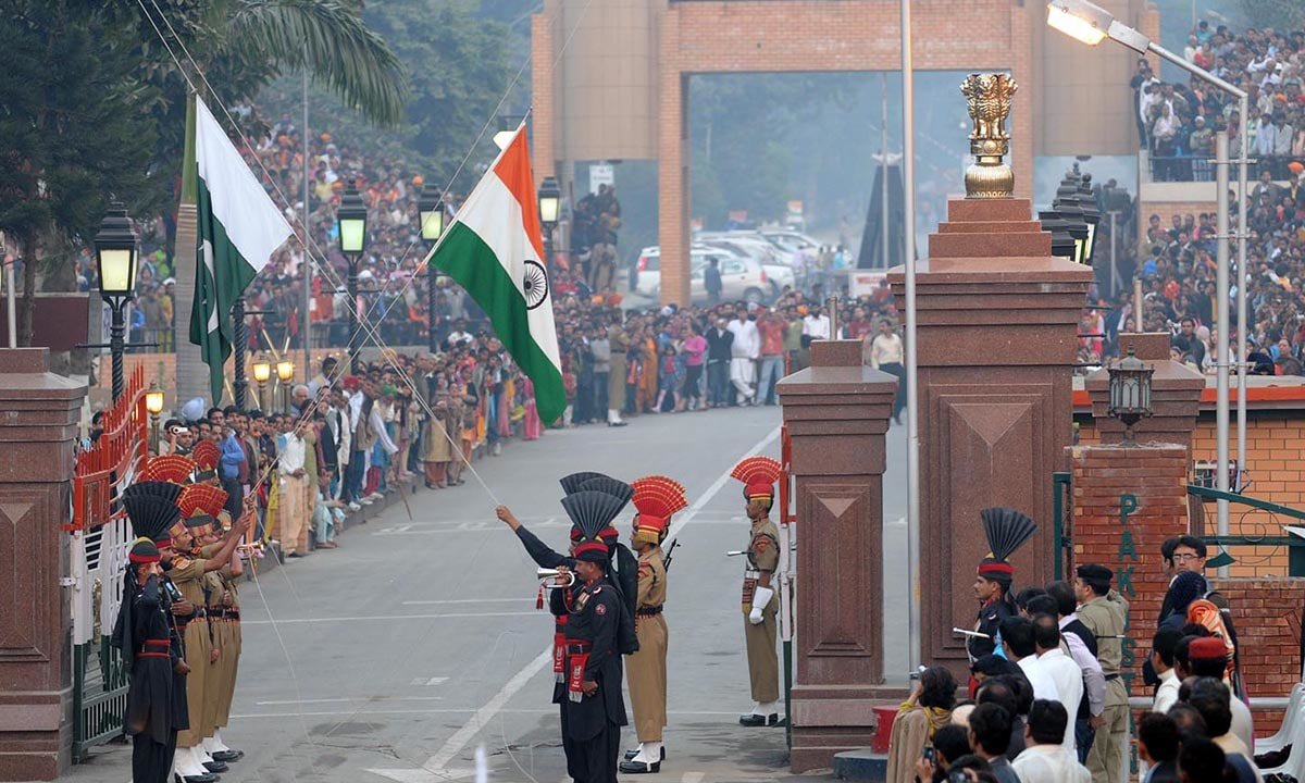 ShehryarNasir8's tweet photo. We should not fight with each other. Please bring #Peace in #Pakistan and #India. There is nothing in wars with something is special in peace and #Friendship.
#PakistanIndiaPeace
#PakArmy
#IndianArmy
@INCIndia @WorldPTV @pid_gov https://t.co/AUsNrzcQl3