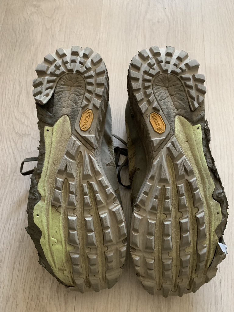 ivanzaguirre's tweet image. Guys from @merrelloutside @MerrellUK this is the status of my agility peak 3 after only 170km. The sole started to take off during the #autv2019 at the km 30... (I could finish the trail...). This is far from the quality that anyone expects from a great brand like #merrel