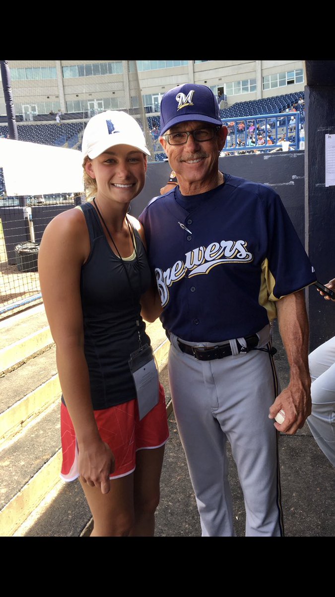 kccox333's tweet photo. Different year, same duo! Can’t thank Scott enough for his positivity and encouragement in my baseball journey. #BrewCrew #ECP19 #3YrsAndCounting https://t.co/sQHkshoyXw