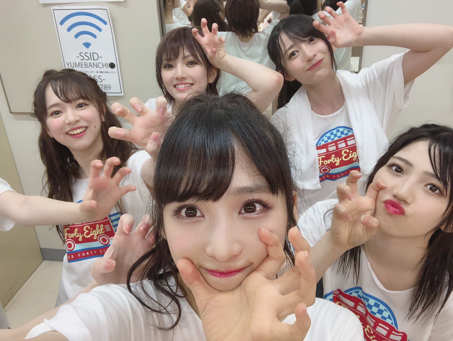Amazon.co.jp: AKB48 小栗有以 netshop限定個別生写真 2023.04