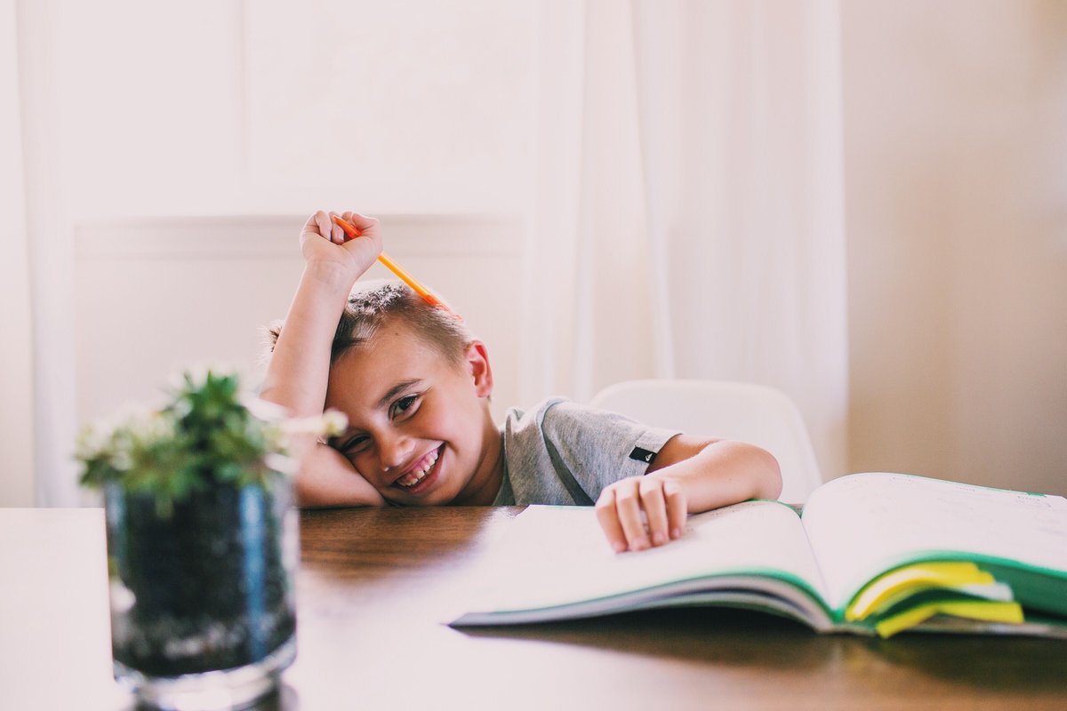 MaidRightClean's tweet photo. TODAY! Our partners @MaidRightofCentralVA &amp; @MaidRightofWilliamsonCounty are running school supply donation drives to support their local school districts. They'll be there from 9am to 1pm!
​Charlottesville, VA: CVS &amp; Kroger at Barracks Road
​Franklin, TN: CVS at 101 Farrier Ln. https://t.co/ipm9PQGZ3B