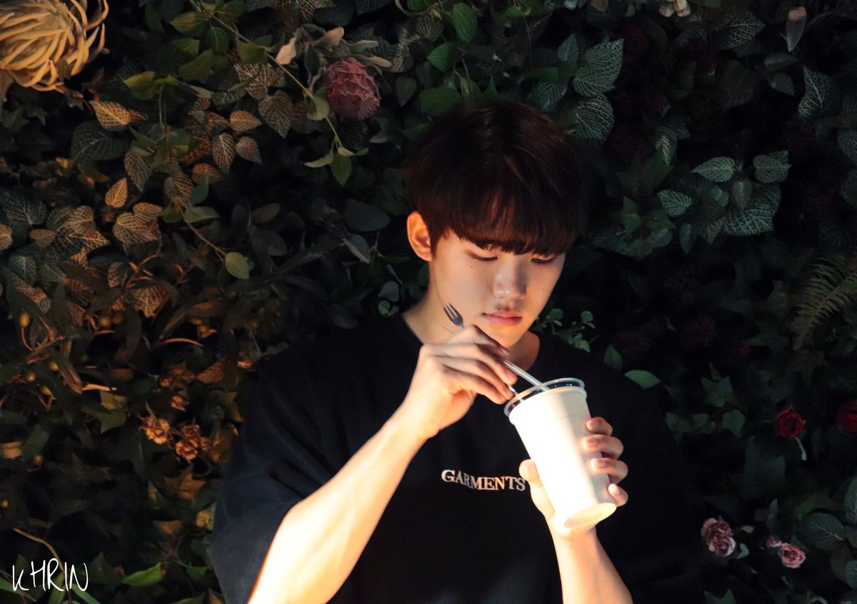 rin_36_'s tweet photo. 190803 가먼츠서울 플리마켓 in 부산
아이고 귀여워
#방재민 #AMOND #KIFFCLAN https://t.co/WP7hn8u5hQ