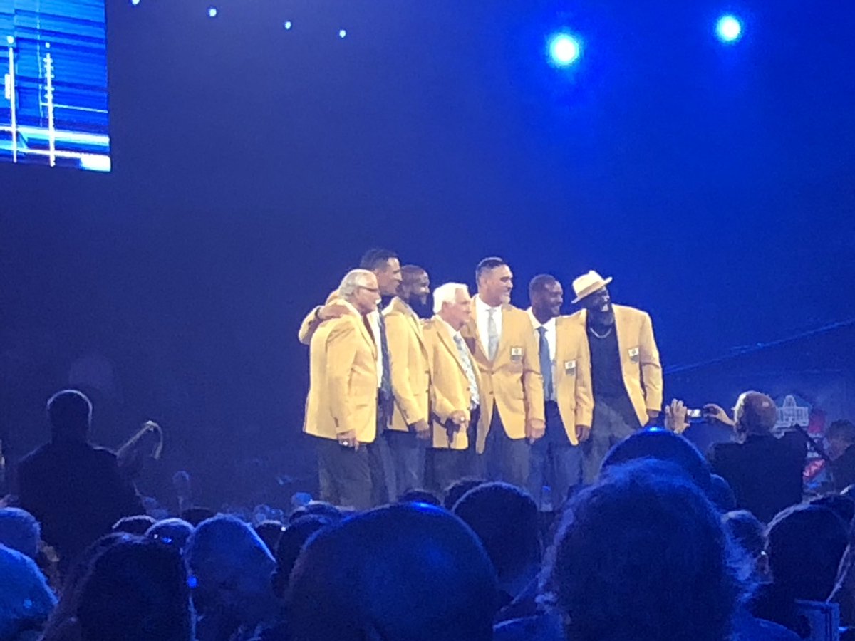 What an inspiring night! New Hall of Fame Class!   #GoldJacketExperience#MetabolicCodeattheHallofFame#besthealthever#JimLaValle