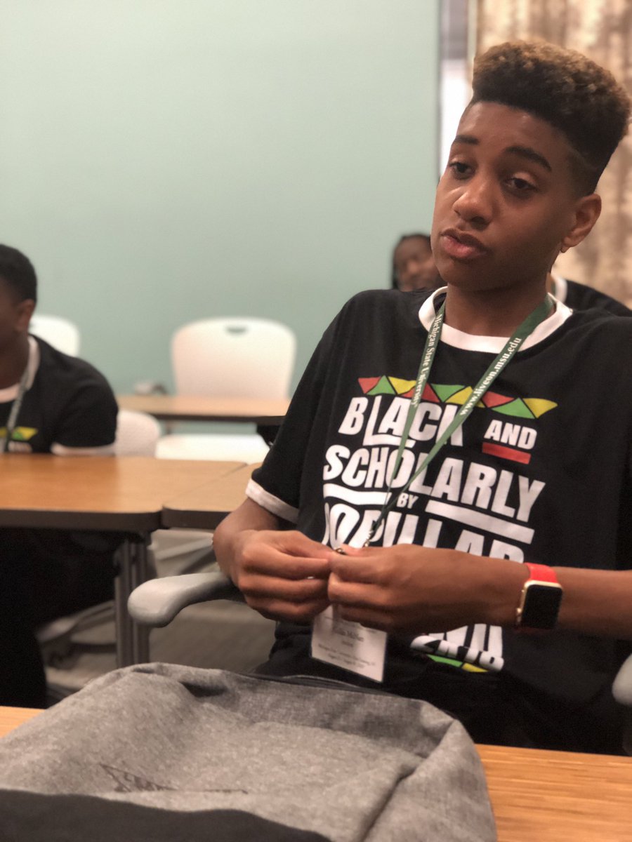AlphaMidwestLDI's tweet photo. 🎓ACADEMIC SESSIONS!! 🎓 Bro. William "Boojoe" Smith is here dropping knowledge about political engagement and student activism! #futurevoters https://t.co/uL1AwvZFZW