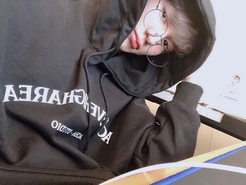call_chani's tweet photo. @qwer__233 🖤 https://t.co/9LautecfOq