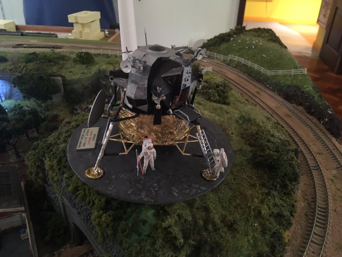 StevenageMuseum's tweet image. August is the month of #TinyObjects and can anything be cuter than this tiny model replica of the lunar lander? Come and see this and more model railways today at the museum until 4pm! #HertsBedsHeritage #ModelRailway