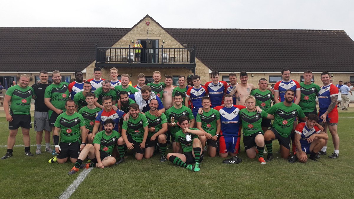 Close fought game between <a href="/cheltphoenix/">Cheltenham Phoenix</a> and <a href="/OxfordCavaliers/">Oxford Cavaliers RL</a> with Cheltenham running out 32-26 winners in the 3rd/4th place play-off. Great respect shown by both sides afterwards. 
#rugbyleague #west #enjoythegame #respect