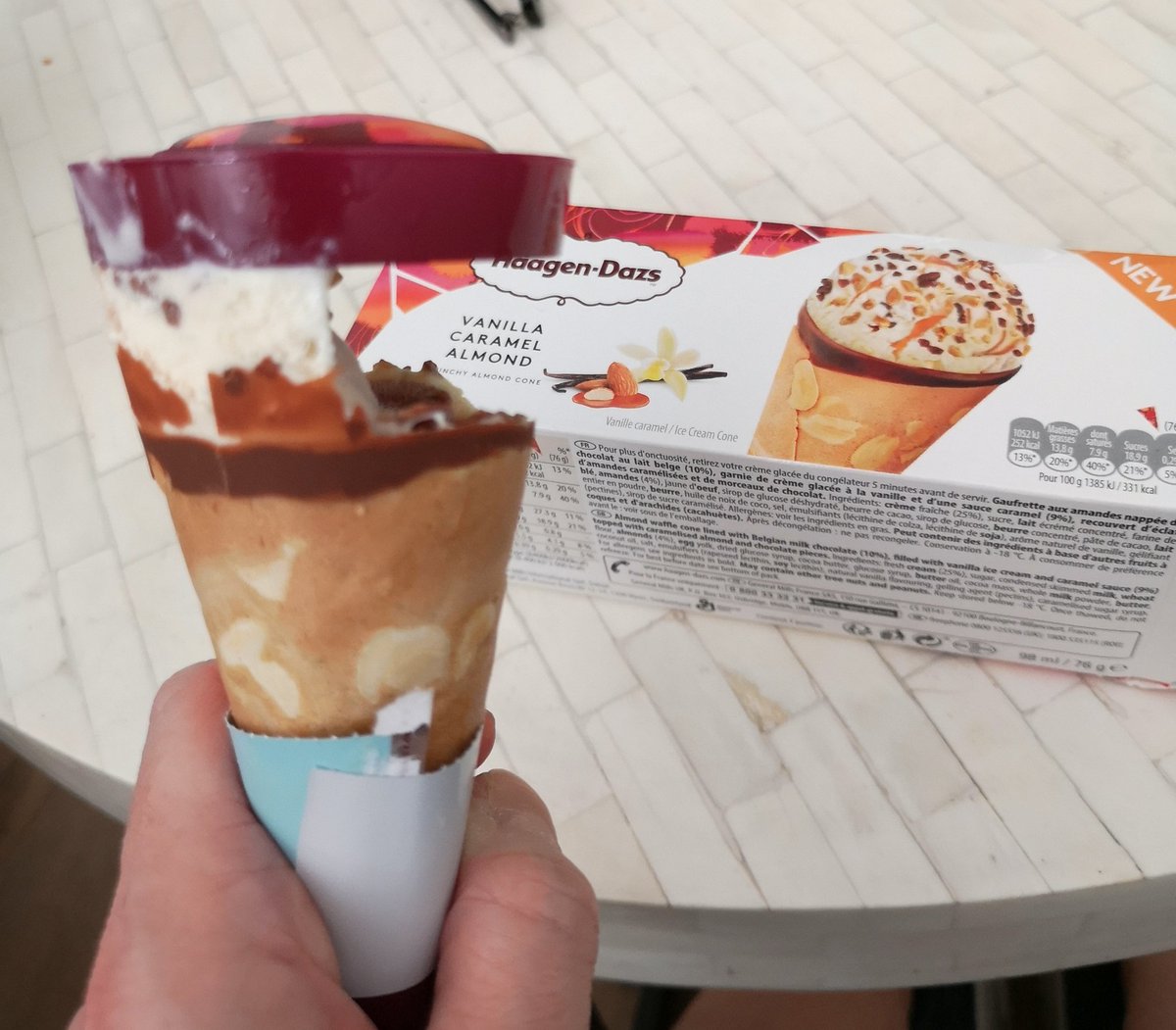 jacjacfranco's tweet photo. @haagendazsuk was very excited to   try it but imagine my disappointment to find this... https://t.co/ujZ3lVipbl
